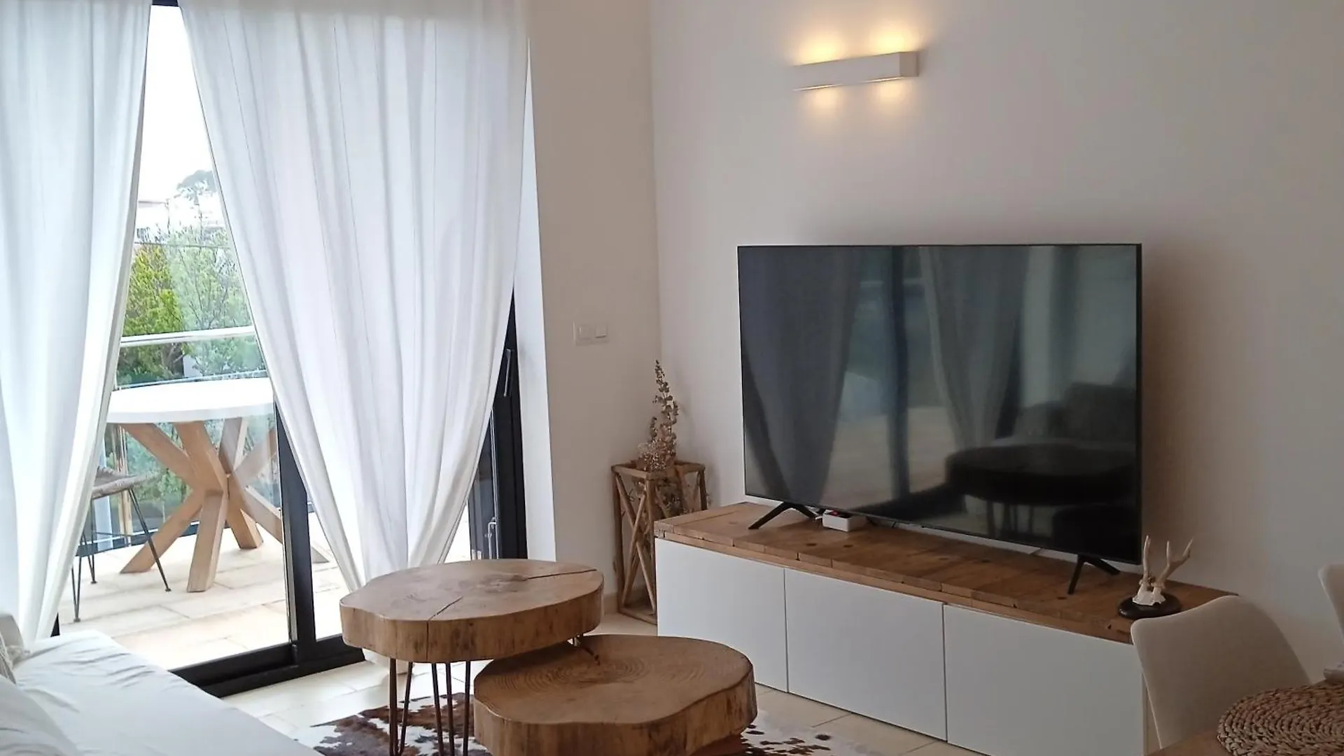 Maravilloso Apto De Diseno A 1 Minuto De La Playa Cala Santandria  Spain